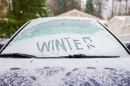 Autóápolás télen, avagy 5 folyadék, amire szükséged lesz